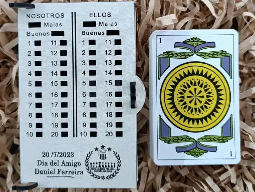 Truquera Con Cartas Y Fichas Grabado Personalizado Láser - Imprenta Bascans - Impresión de Calidad a Medida desde 1952